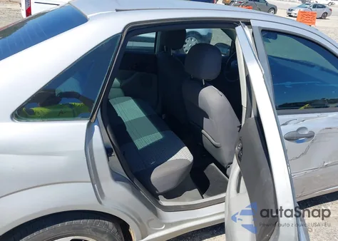 2007 Ford Focus S/Se/Ses из США, поврежденный, VIN 1FAHP34N47W331201